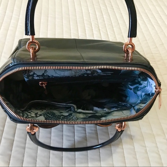 Ted Baker medium sized bag - Picture 8 of 8